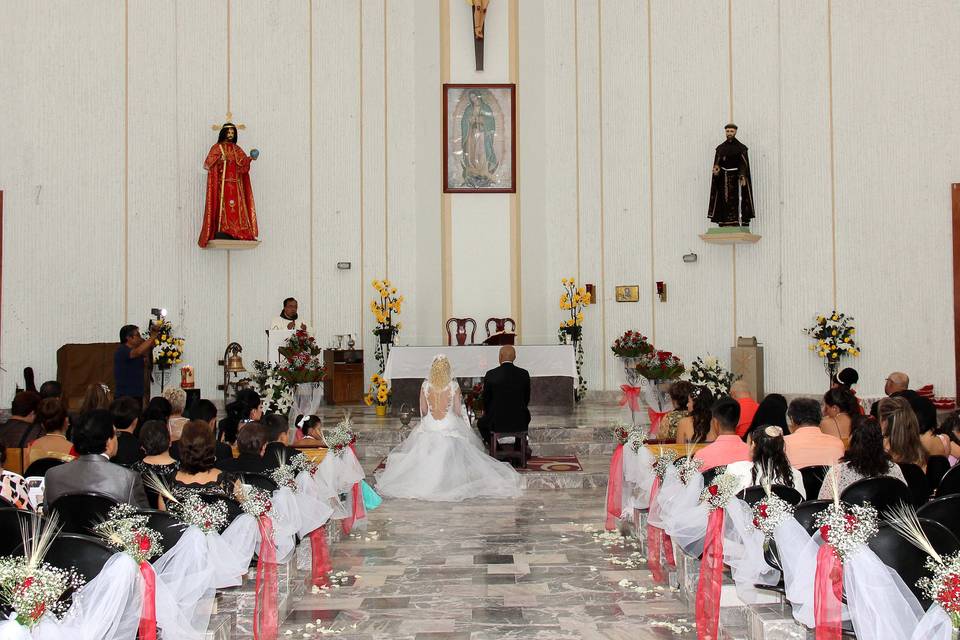 Ante el altar