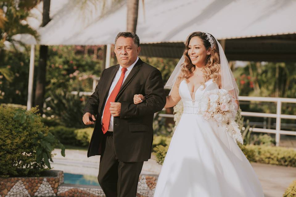 Camino al altar