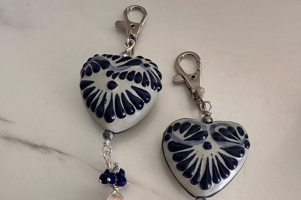 Llavero artesanal de talavera