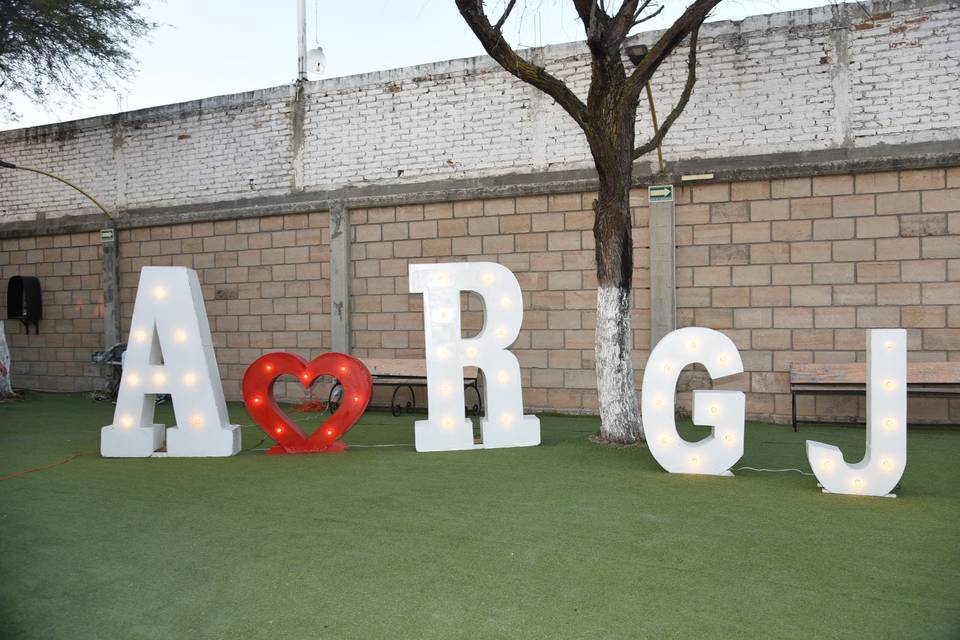 Espacio en jardín para fotos