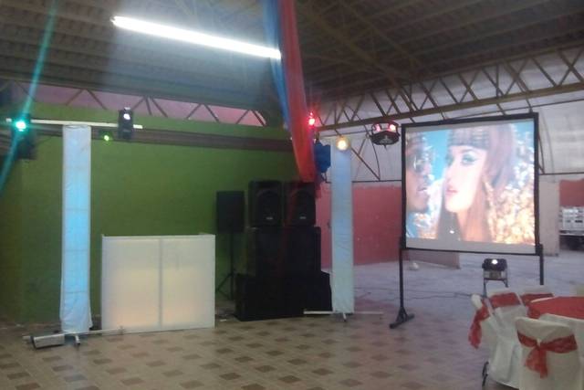 Pantalla y proyector