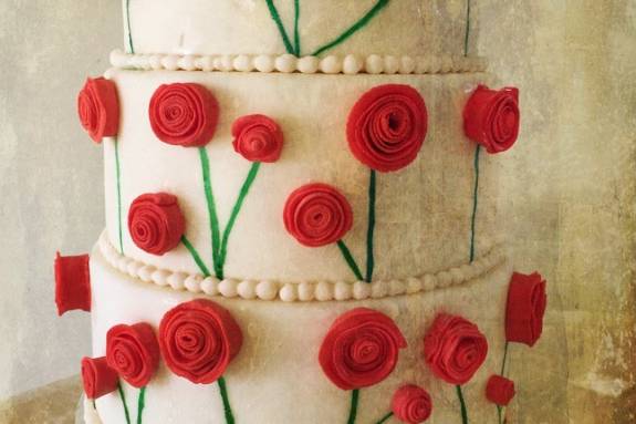 Pastel con rosas de fondant