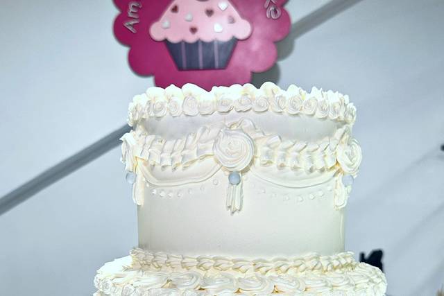 Amor Es Cup Cake