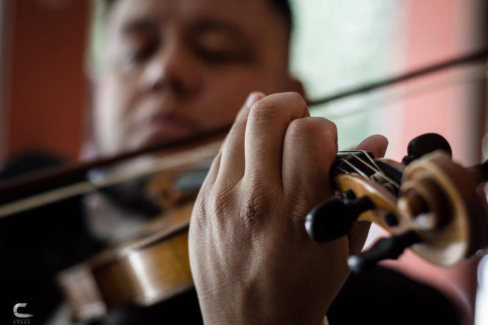 Genghis Díaz Violinista