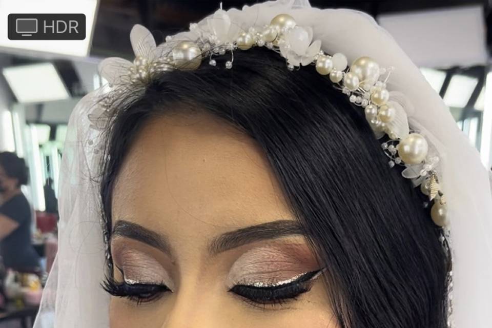 Maquillaje y peinado profesional para el día de la boda