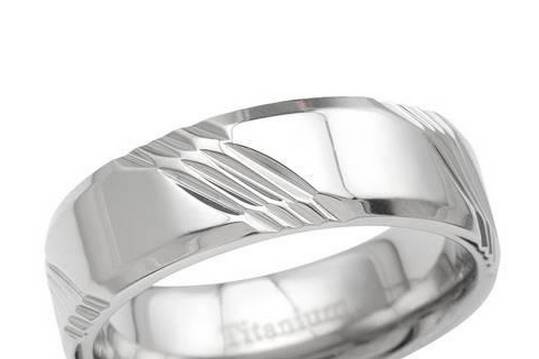 Anillo tallado