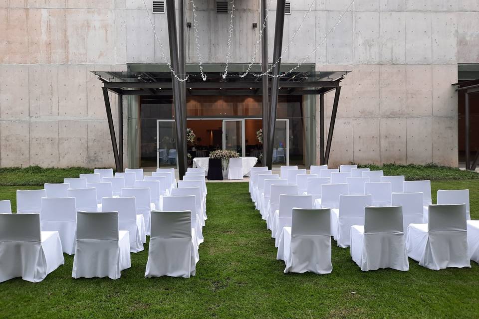 Patio inglés boda civil