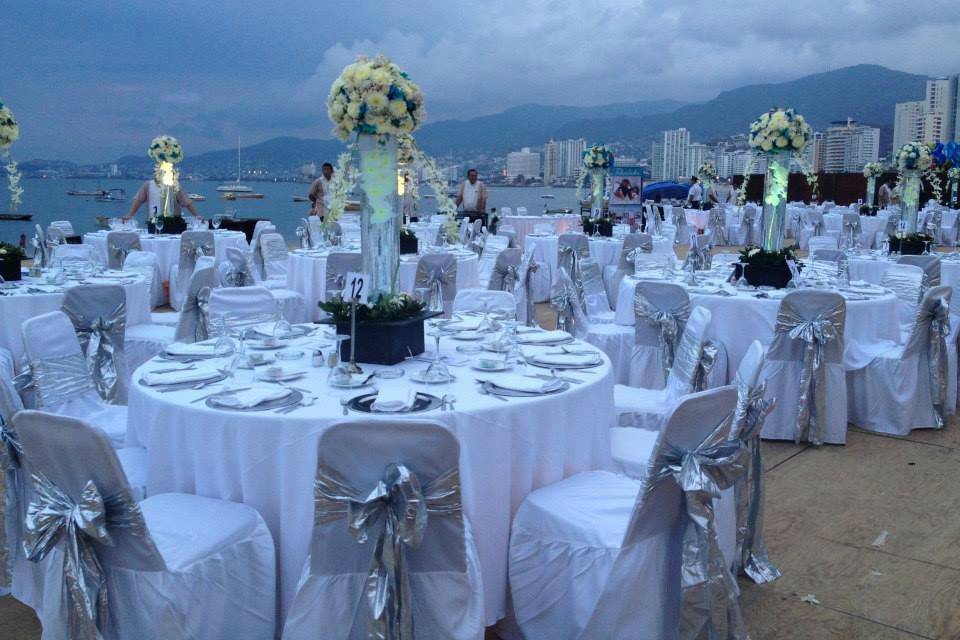 Boda a la orilla del mar