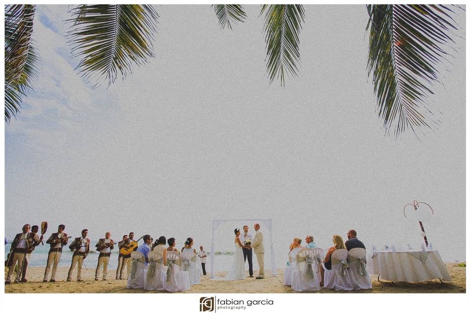 Ceremonia civil en playa