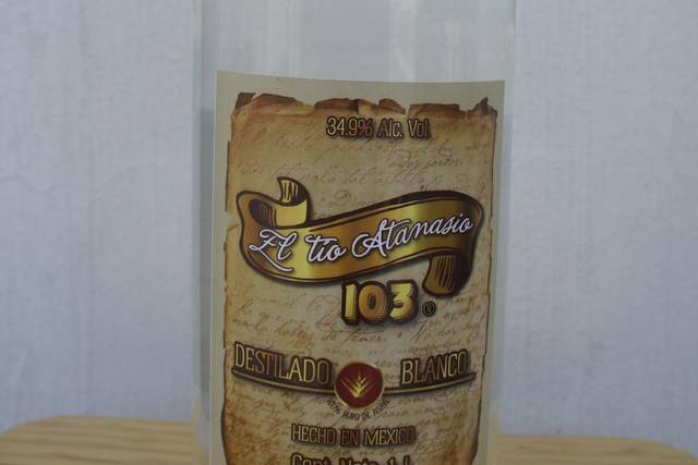 Destilado de agave blanco