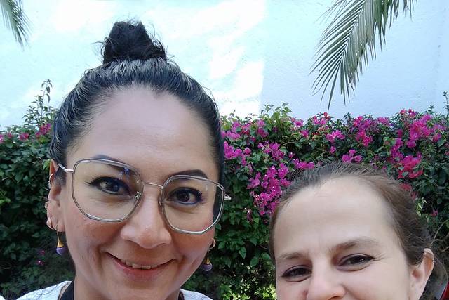 Felices de estar contigo