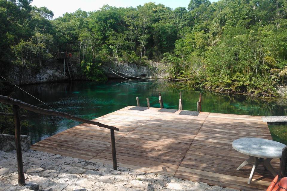 Plataforma de cenote abierto