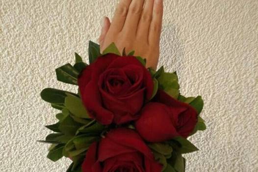 Corsage rojo