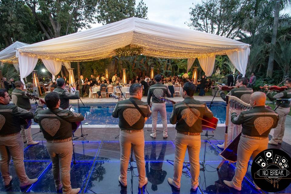 Mariachi en boda