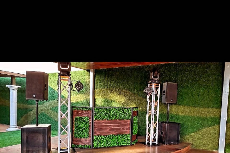 Setup exterior