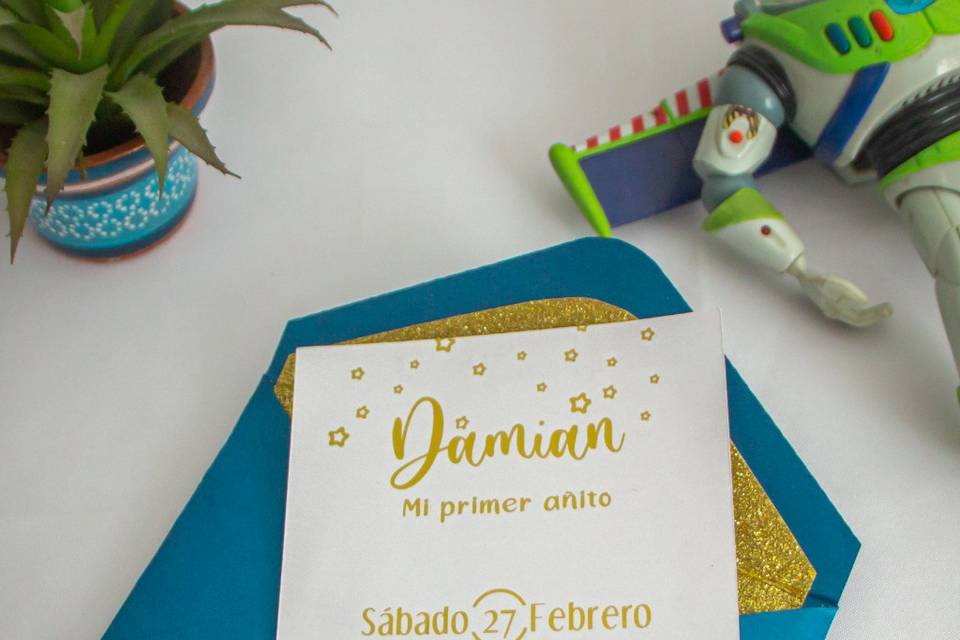 Invitaciones de niños con foil