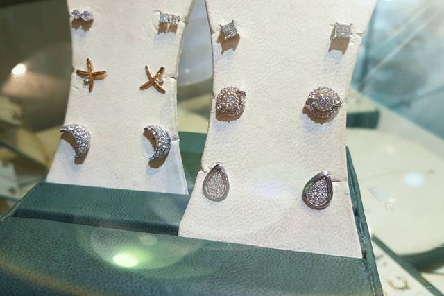 Aretes