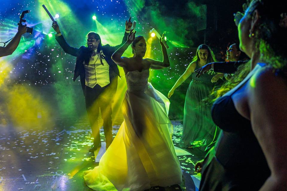 Novios felices