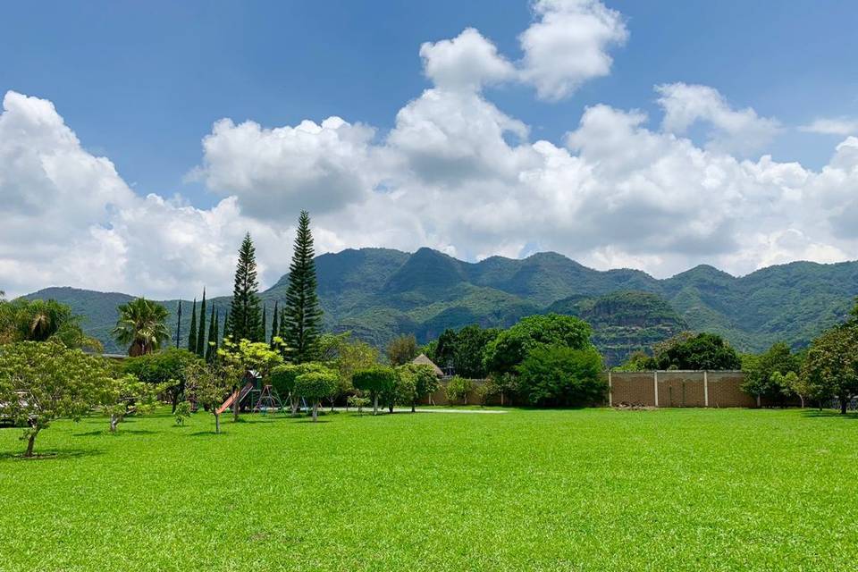 Jardín de Eventos 6 Raíces