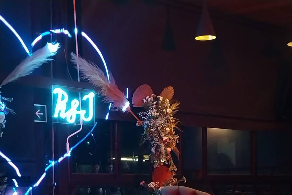 Laser