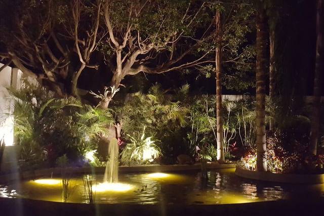 Jardín iluminado sumiya