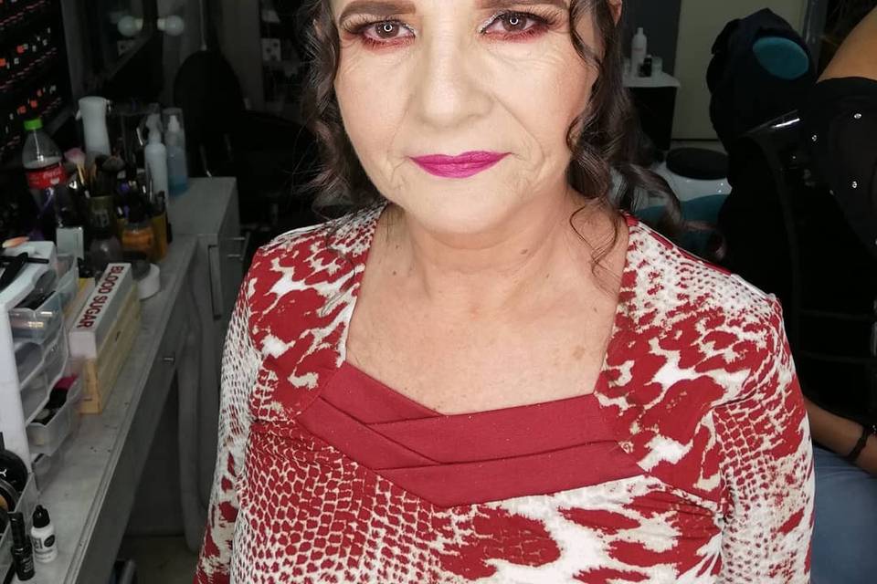 Maquillaje mamá novia