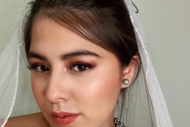 Romié Makeup
