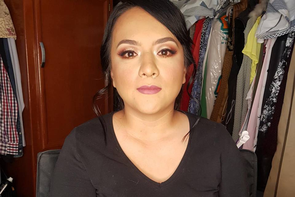 Izcalli Makeup Room