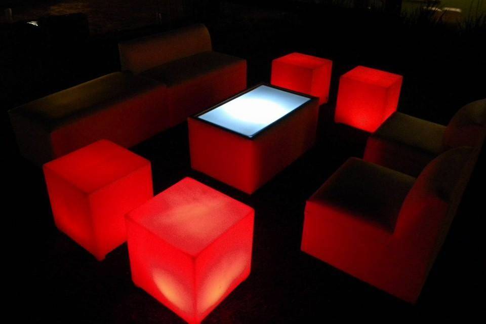 Salas lounge iluminadas