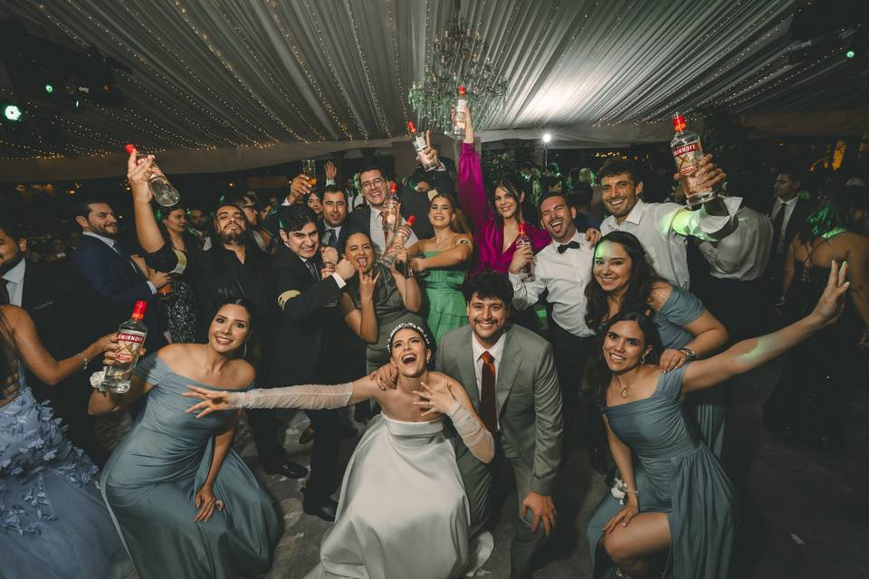 Cobertura completa de fiestas