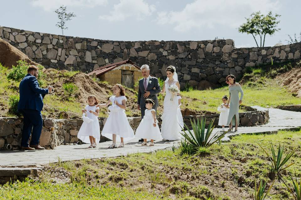 Novia llegando