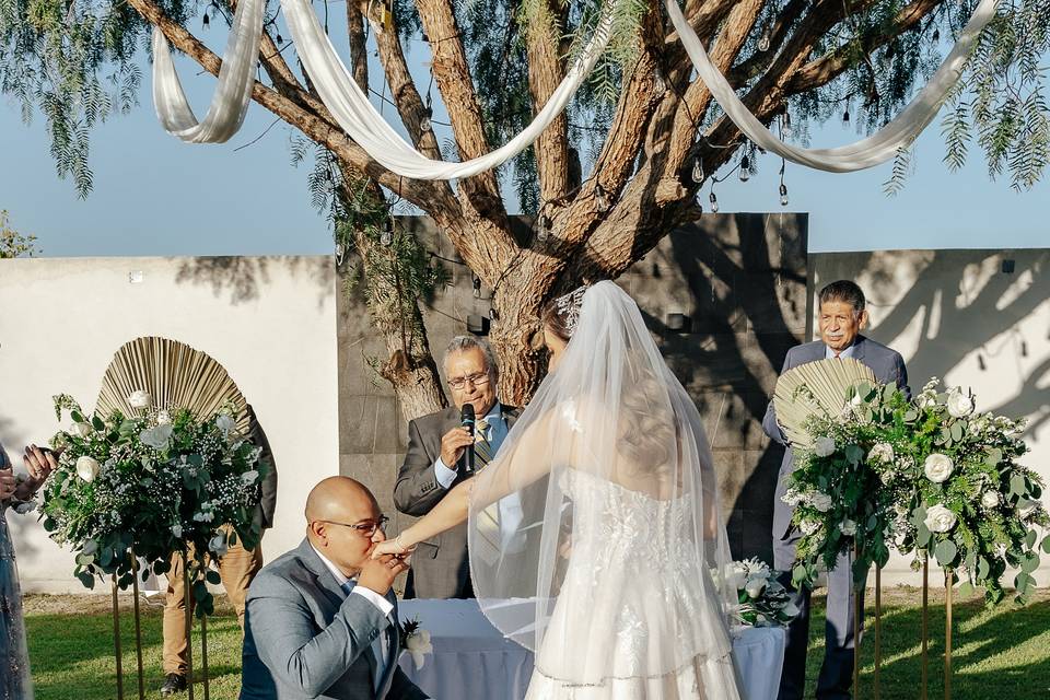 En el altar