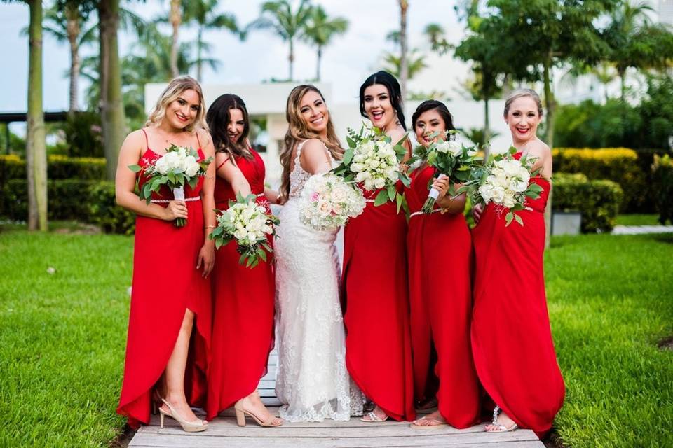 Ramos de novia y damas