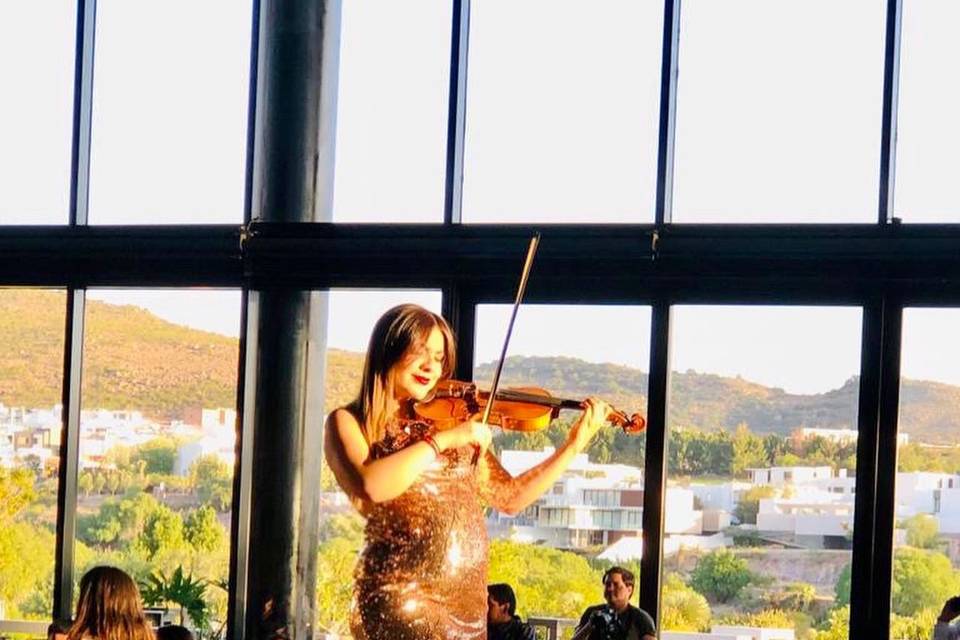 Silvana Díaz Violinista