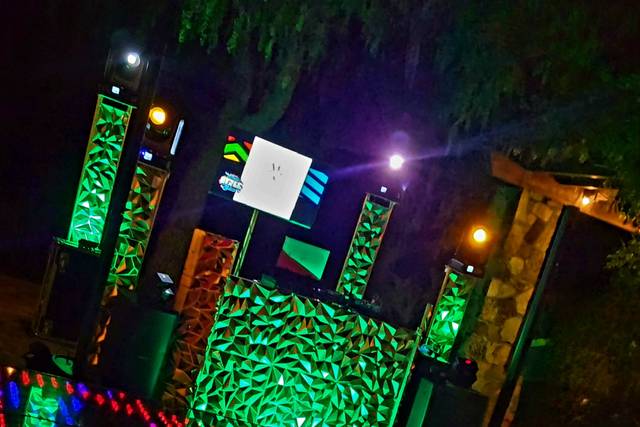 LED PIXEL DANCEFLOOR