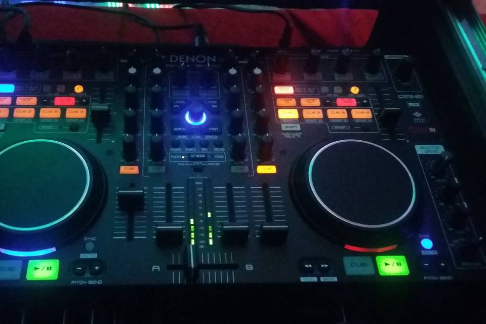 Denon dj