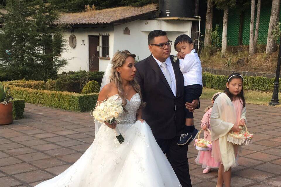 Maquillaje-peinado para novia