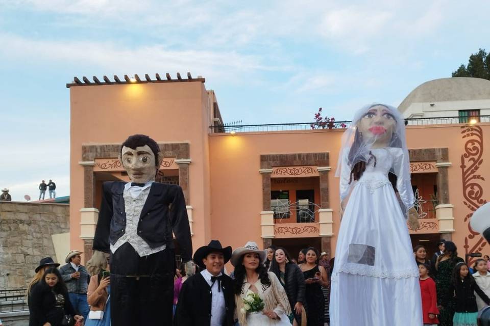 Callejoenada de boda en Tula