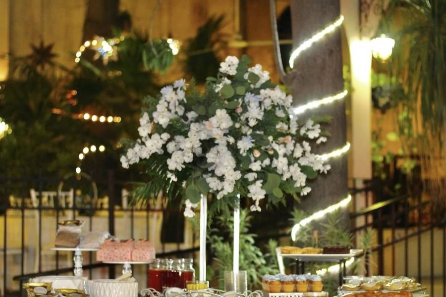 Arreglo floral blanco