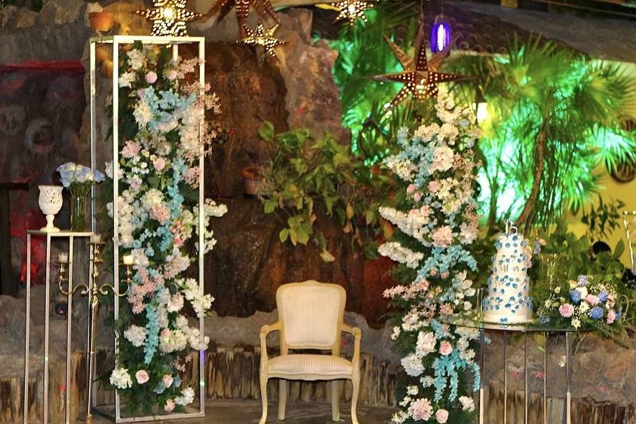 Estructura con rosas