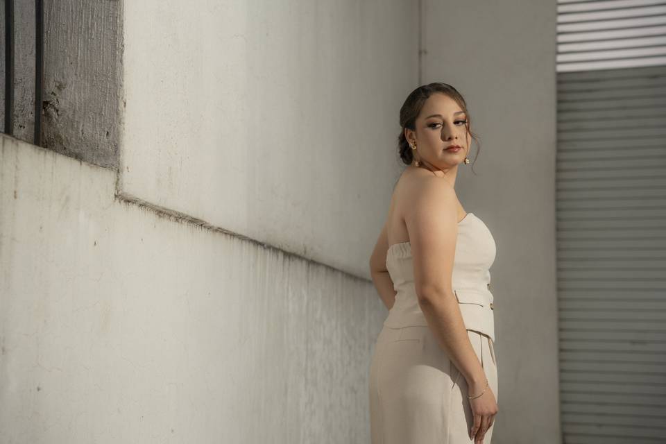 Solo ella