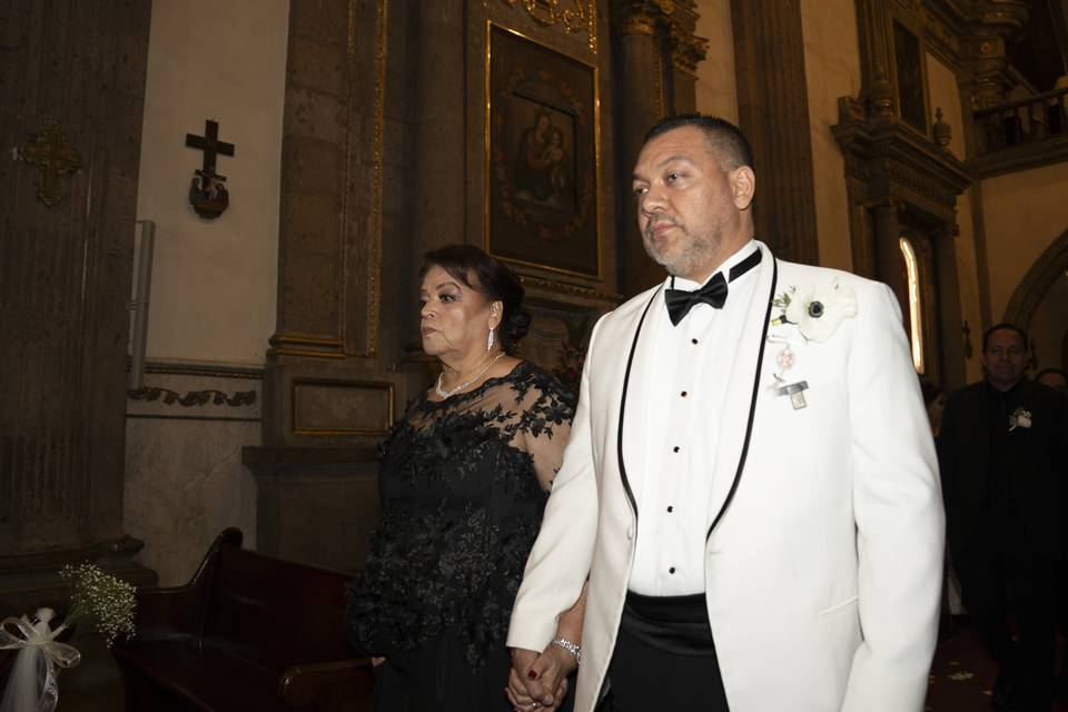 Hacia el altar