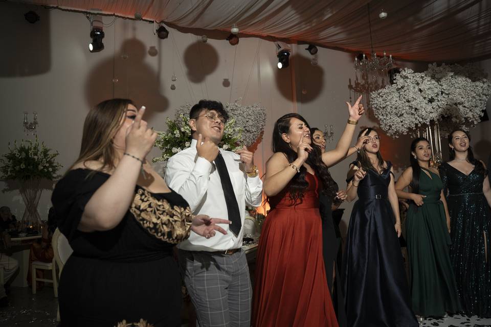 Cantando