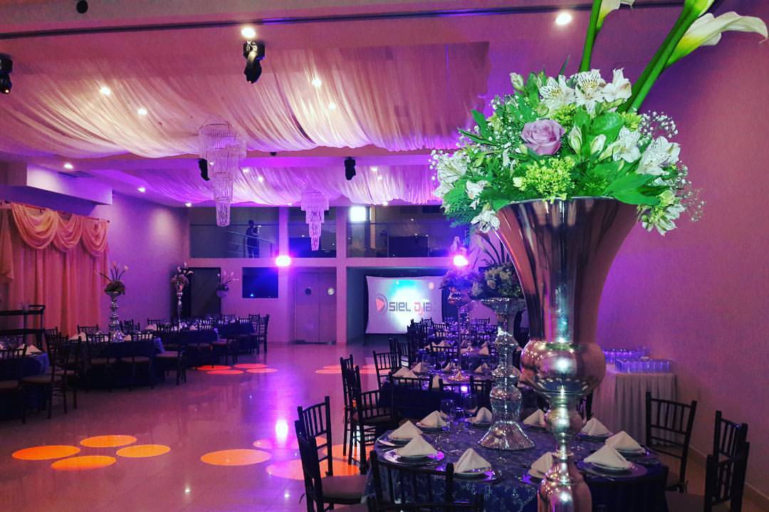 Salón De Eventos Campestre - Consulta Disponibilidad Y Precios