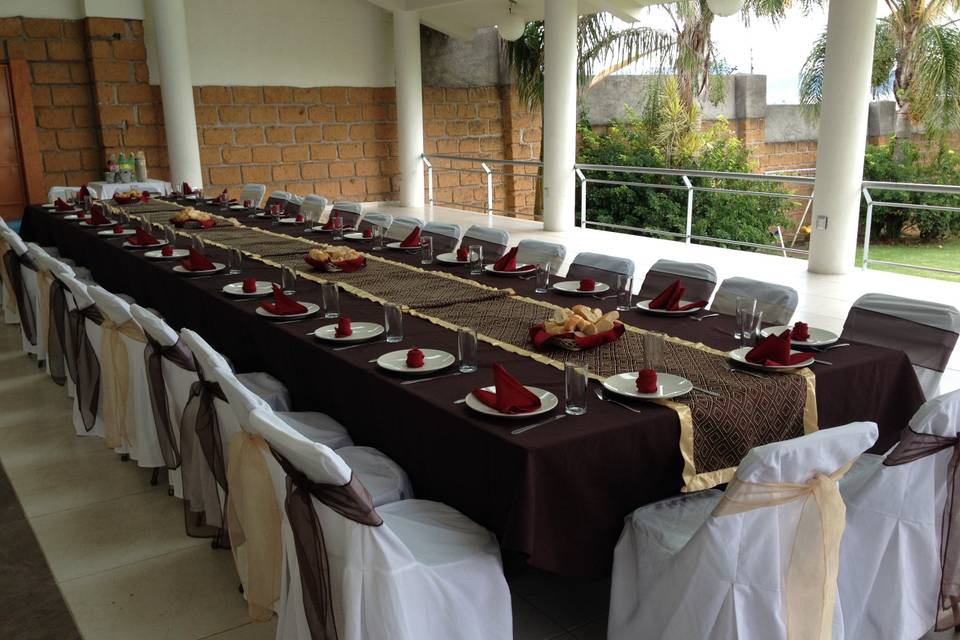 Mesa imperial 31 personas