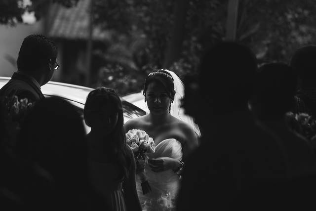 Novia entrando a la iglesia