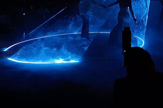 Laser