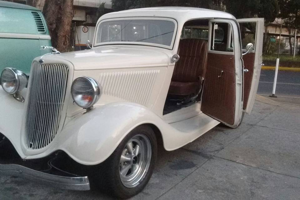 Ford 33