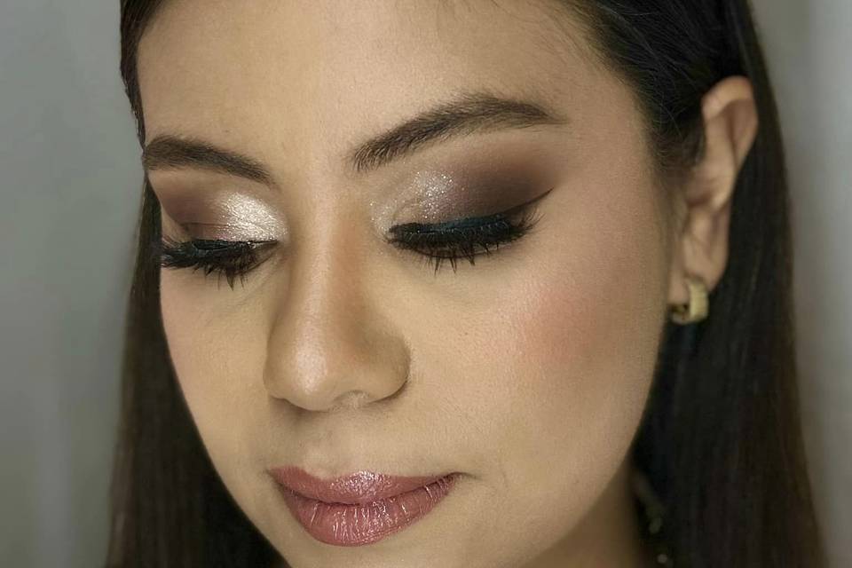 Maquillaje glowy