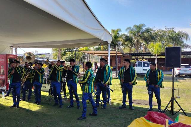 Banda Clave Morelense